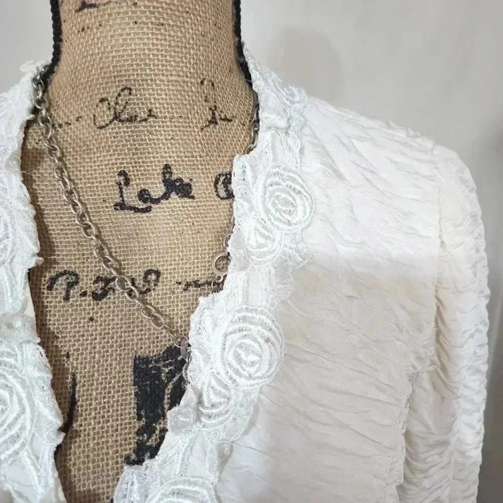Cachet by Bari Protas ruffles and pearls vintage shacket. Size 9/10 Large - Picture 11 of 11